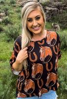 THe Lucky Horse Shoe Top